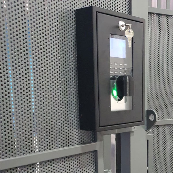 Hộp Bảo Vệ Máy Chấm Công Vân Tay