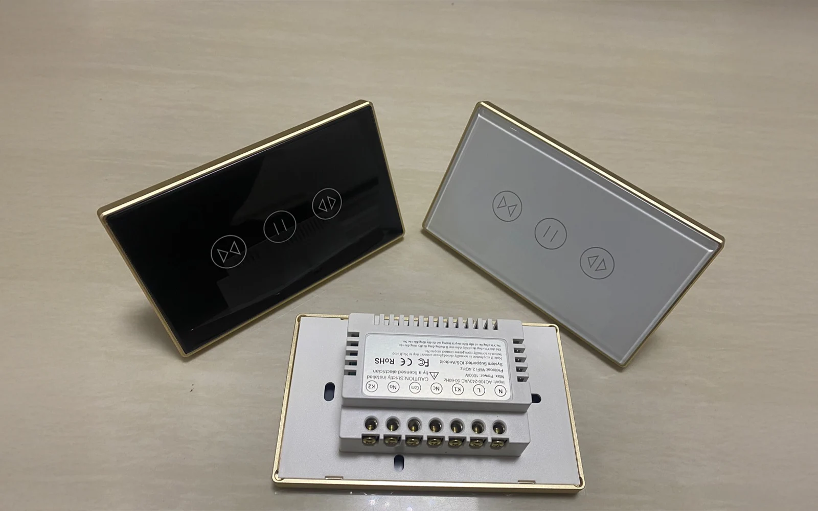 dieu-khien-cua-cuon-tư-xa-tuya-smart-life-t01-13