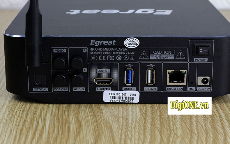 egreat-a8-android-tv-box-kiem-dau-phat-ultra-hd-4k-hdr-11-as-Smart-Object-1