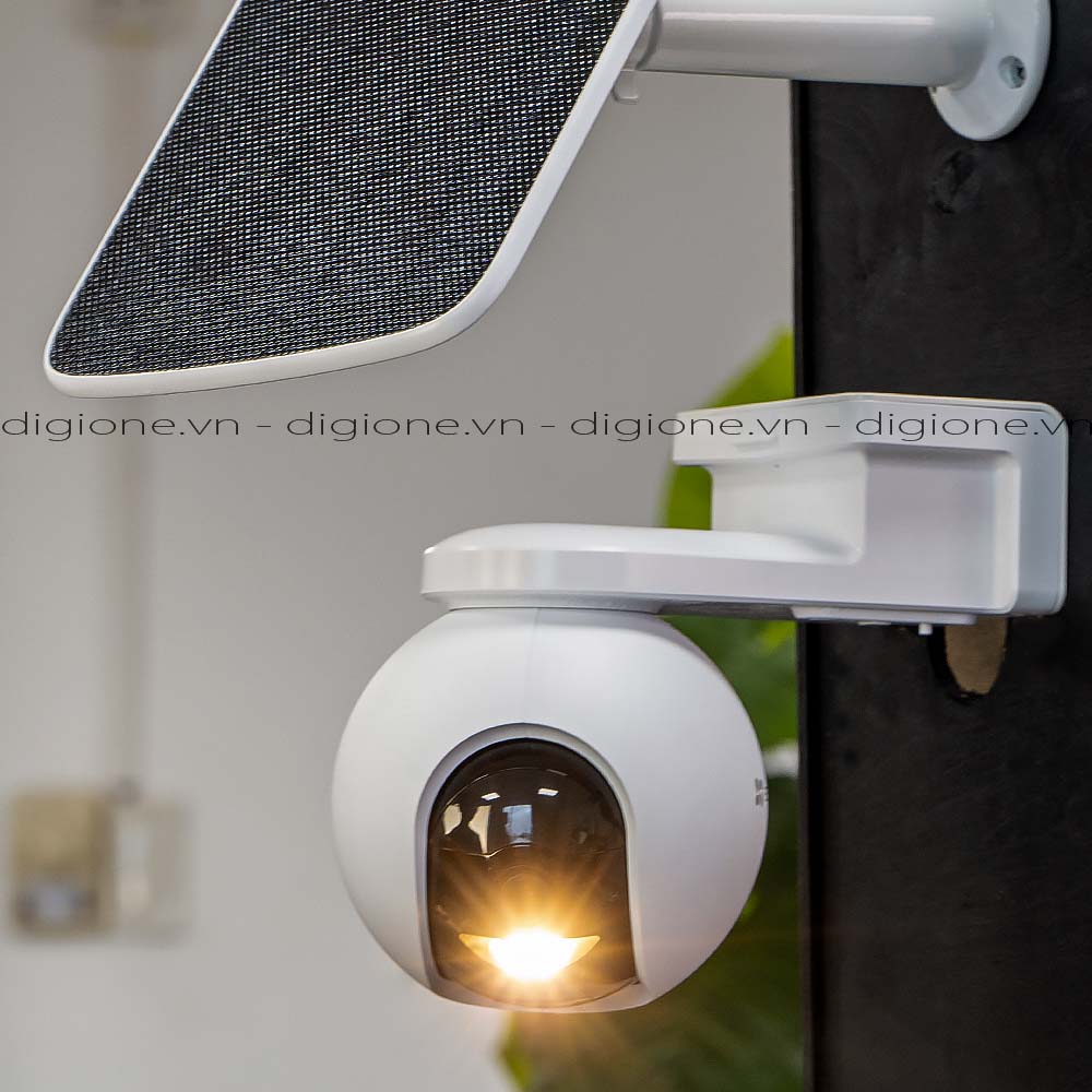 Camera Ezviz CB8 Dùng Pin Năng Lượng Mặt Trời