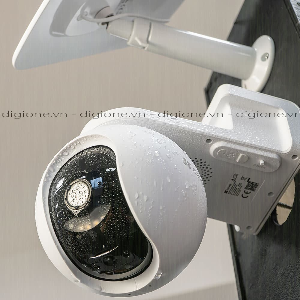 Camera Ezviz CB8 Dùng Pin Năng Lượng Mặt Trời
