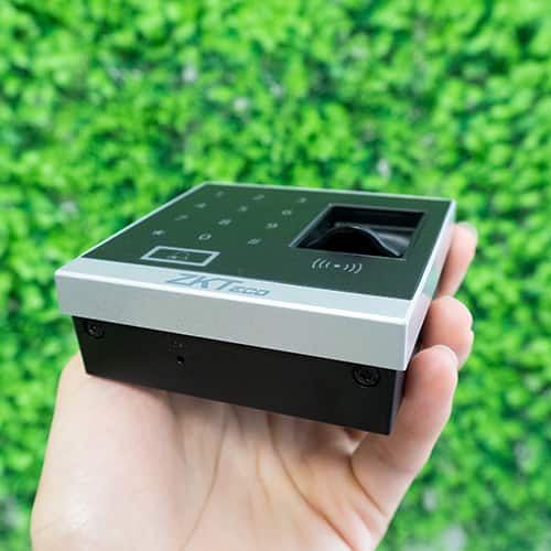 Thiết Bị Kiểm Soát Cửa Ra Vào ZKTeco X8s