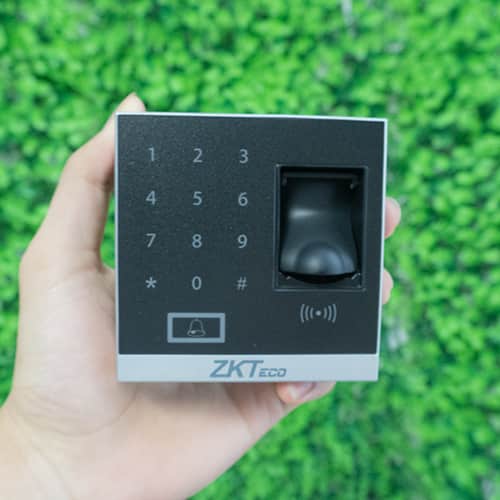 Thiết Bị Kiểm Soát Cửa Ra Vào ZKTeco X8s