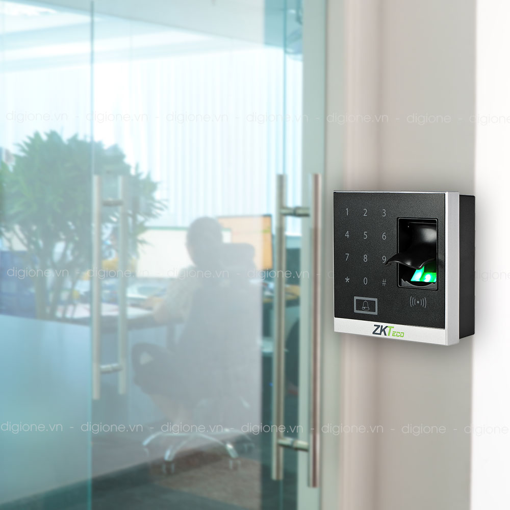 Máy Kiểm Soát Cửa Ra Vào Vân Tay - Thẻ Cảm Ứng ZKTeco X8-BT